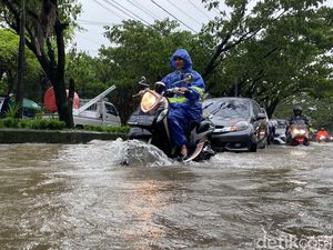 Hujan Sejak Pagi, Jl Yusuf Dg Ngawing-Pendidikan Makassar Terendam Banjir