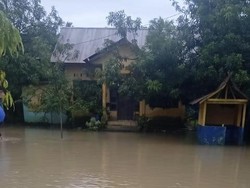 Banjir Rendam Sekolah, Disdik Pangkep Alihkan Siswa Belajar Daring