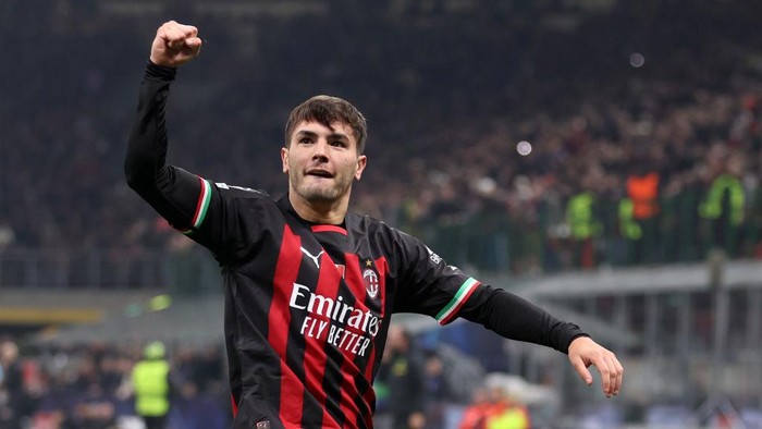 MILAN, ITALY - FEBRUARY 14: Brahim Diaz of AC Milan celebrates after scoring the teams first goal during the UEFA Champions League round of 16 leg one match between AC Milan and Tottenham Hotspur at Giuseppe Meazza Stadium on February 14, 2023 in Milan, Italy. (Photo by Catherine Ivill/Getty Images)