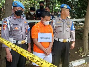 Bripda HS Bersihkan Darah di Masjid Dekat Mako Brimob Usai Bunuh Sopir Taksi Bripda HS Bersihkan Darah di Masjid Dekat Mako Brimob Usai Bunuh Sopir Taksi