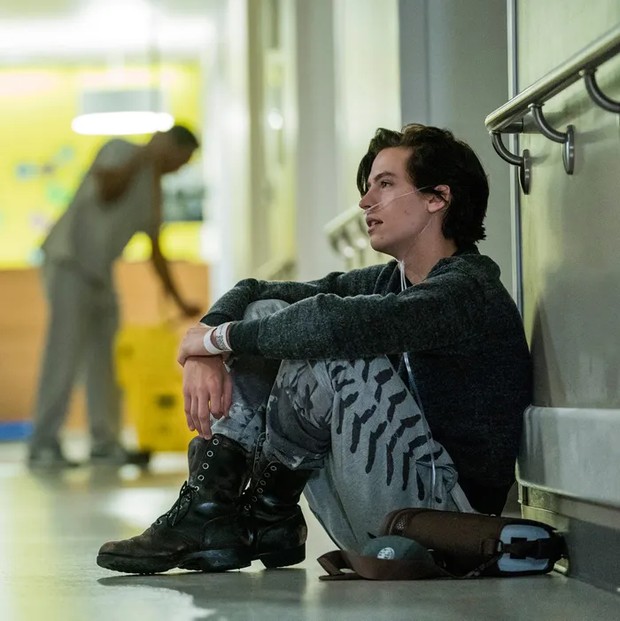 Cole Sprouse dalam Five Feet Apart/Foto: dok. Vulture