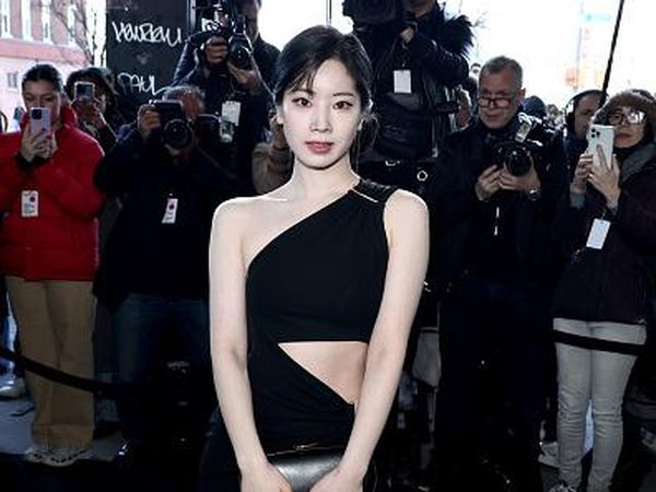 Gaya Dahyun TWICE yang Foto Bareng Luna Maya di New York Fashion Week 2023