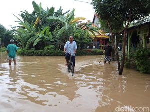 Pak Bupati, Warga Korban Banjir Ponorogo Butuh Bantuan Makanan Pak Bupati, Warga Korban Banjir Ponorogo Butuh Bantuan Makanan