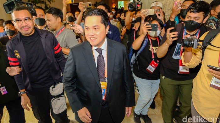 Kongres Luar Biasa PSSI 2023 sudah menghasilkan ketua yang baru. Erick Thohir yang akan menjadi pemimpin induk sepakbola nasional empat tahun ke depan.