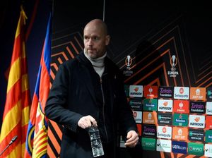 Ten Hag: MU dan Barcelona Perlu Disetel Ulang