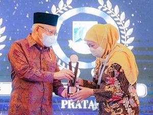 Iklim Investasi Makin Moncer, Jatim Sabet Dua Penghargaan! Iklim Investasi Makin Moncer, Jatim Sabet Dua Penghargaan!