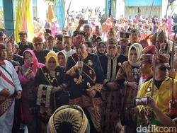 Tingalan Jumenengan ke-19 PB XIII Dibuka dengan Prosesi Adat Sultan Lampung