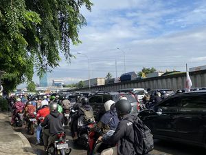 Tanjung Barat arah Ragunan Macet Pagi Ini, Pengendara: Makin Menjadi Saja