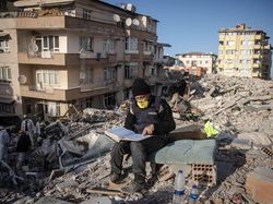 Ahli Jelaskan Penyebab Banyak Bangunan Runtuh saat Gempa Turki