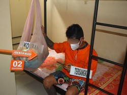 Pria di Manado Bunuh Bayinya Peragakan 3 Adegan saat Rekonstruksi