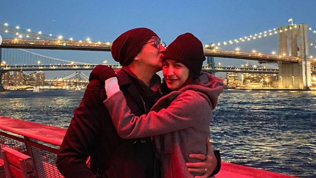 7 Foto Bulan Madu Mikha Tambayong dan Deva Mahenra, Mesra di Bali & Amerika 7 Foto Bulan Madu Mikha Tambayong dan Deva Mahenra, Mesra di Bali & Amerika