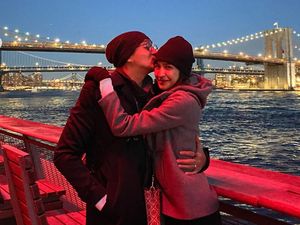 7 Foto Bulan Madu Mikha Tambayong dan Deva Mahenra, Mesra di Bali & Amerika