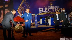Momen Menpora dan Iwan Bule Buka KLB PSSI