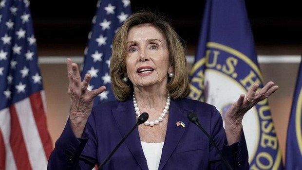 Nancy Pelosy adalah ketua DPR perempuan pertama Amerika Serikat