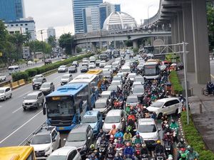 Penampakan Lalin Macet di Jalan Gatsu arah Semanggi Pagi Ini