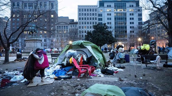 Perkemahan Tunawisma Terbesar di Washington DC Digusur