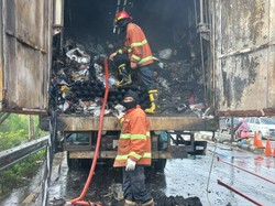 Pemilik Truk Ekspedisi Terbakar di Pasuruan Buka Suara