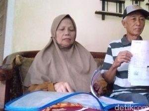 Curhat Buruh Bangunan di Kuningan Usai Ongkos Haji Naik Curhat Buruh Bangunan di Kuningan Usai Ongkos Haji Naik