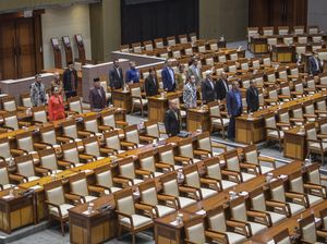 DPR Gelar Paripurna Jelang Reses, Singgung Perppu Ciptaker-RUU Kesehatan