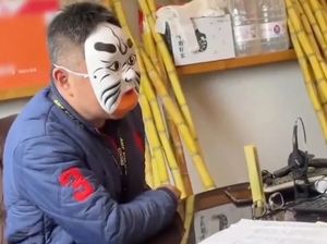 Viral Wawancara Kerja Wajib Pakai Topeng, Ternyata Ini Alasannya