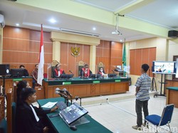 Melintas di Jalan Kota Jambi, Sopir Truk Batu Bara Didenda Rp 30 juta