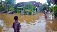 Tanggul Sungai Jebol, Ratusan Rumah di Kudus Kebanjiran