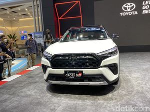 Versi Bensin Out, Toyota Rilis Corolla Cross GR Sporty dan Ini Harganya Versi Bensin Out, Toyota Rilis Corolla Cross GR Sporty dan Ini Harganya