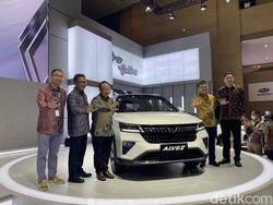 Mejeng di IIMS 2023, Wuling Pamer 10 Produk-Tebar Banyak Promo Menarik