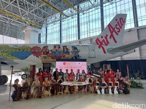 Ada 4 Wanita Toba Terbang di Pesawat AirAsia Ada 4 Wanita Toba Terbang di Pesawat AirAsia