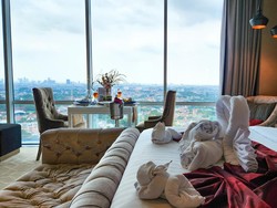 Ide Romantis Meningkatkan Kualitas Hubungan di Hotel