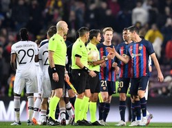 Xavi ke Pemain Barcelona: Ayo, Habis-habisan di Old Trafford!