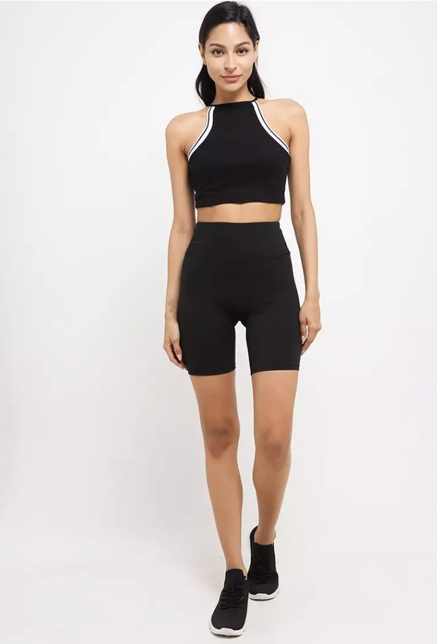 Biker Short | Foto: Zalora | Hellobare 5 ide outfit hiking yang nyaman dan stylish