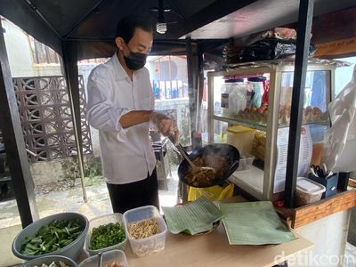 Potret Penjual Mi Anglo Bandung yang Viral gegara Mirip Jokowi