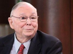 Jalan Hidup Tangan Kanan Warren Buffet, dari Tentara Jadi Ahli Investasi Dunia Jalan Hidup Tangan Kanan Warren Buffet, dari Tentara Jadi Ahli Investasi Dunia