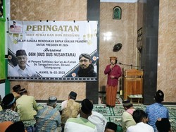 Relawan Ganjar Berikan Bantuan Bahan Bangunan ke Ponpes di Tulungagung