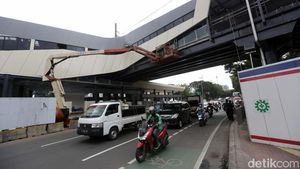 Hampir Rampung, Halte TransJ Segera Terintegrasi dengan Stasiun Juanda