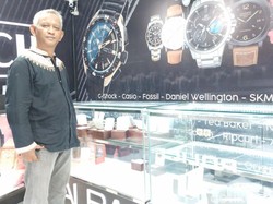 Toko Jam Tangan di Gresik Dibobol Maling, Korban Rugi Rp 100 Juta