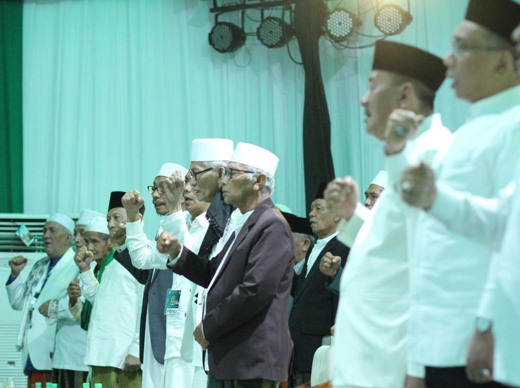 Pesan Kiai Sepuh di Abad ke-2 NU: Kompak, Jadi Juru Damai Dunia Pesan Kiai Sepuh di Abad ke-2 NU: Kompak, Jadi Juru Damai Dunia