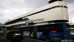 Sudah Dibuka! Potret Halte TiJe Cawang Cikoko yang Nyambung KRL hingga LRT