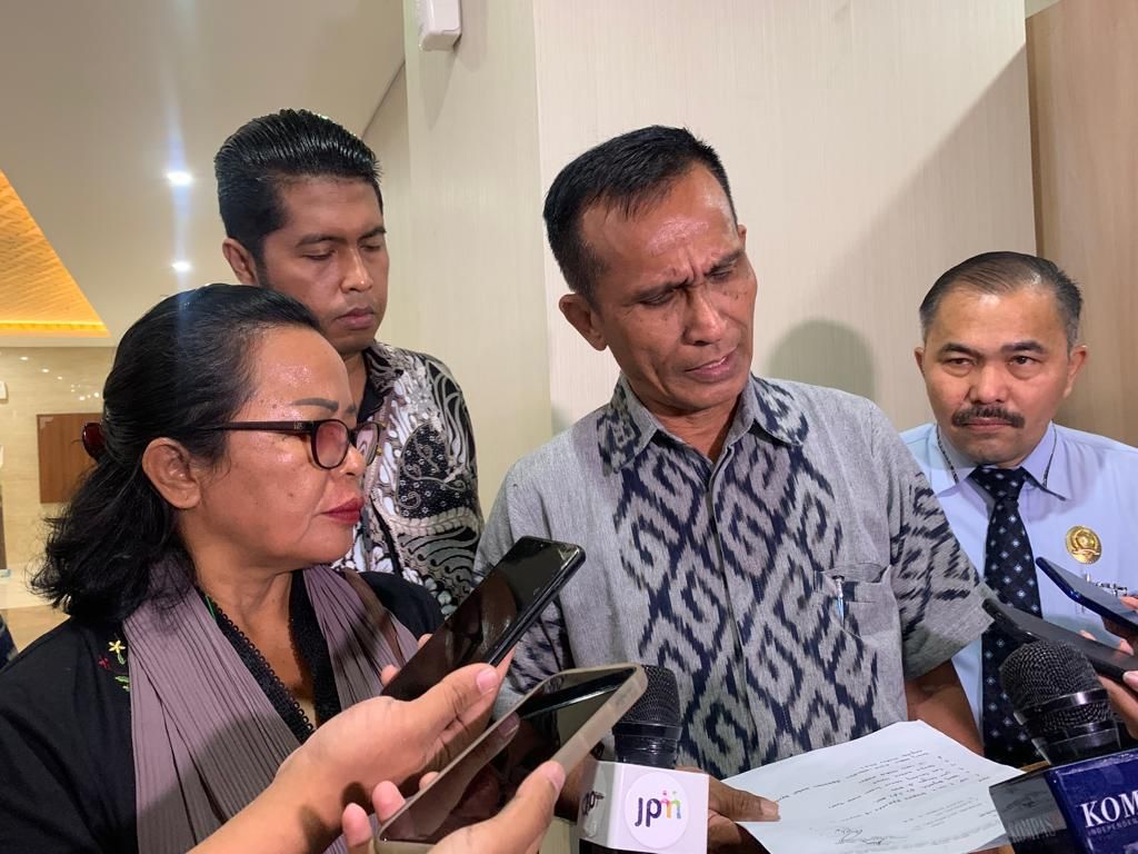 Ortu Minta Pangkat Yosua Naik Jadi Aipda-Rumah Sambo Jadi Museum Ortu Minta Pangkat Yosua Naik Jadi Aipda-Rumah Sambo Jadi Museum