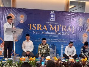 PAN Gelar Isra Miraj Bareng UAH: Agar Perjuangan Dewan Tak Disorientasi PAN Gelar Isra Miraj Bareng UAH: Agar Perjuangan Dewan Tak Disorientasi