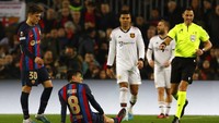 Fans dan media Spanyol yakin Garnacho meledek Pedri yang absen di leg kedua lawan MU. Foto: AP/Joan Mateu Parra
