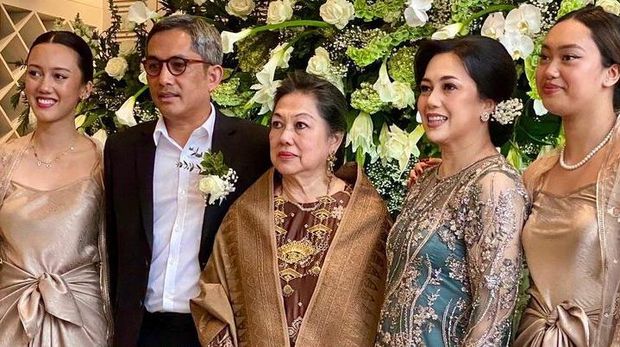 Pernikahan Anggi Kadiman