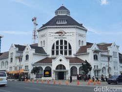 Sensasi Nongkrong ala Anak Gaul Medan di Gedung Berusia 111 Tahun