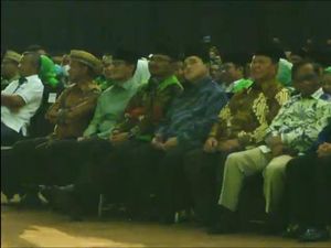 Mardiono Sapa Sandi di Harlah ke-50 PPP: Enak Kalau Beliau Hadir Mardiono Sapa Sandi di Harlah ke-50 PPP: Enak Kalau Beliau Hadir