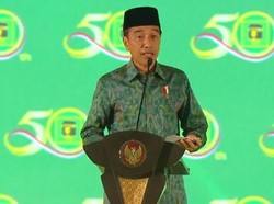 Jokowi Tak Masalahkan Erick Thohir & Amali Rangkap Jabatan di PSSI