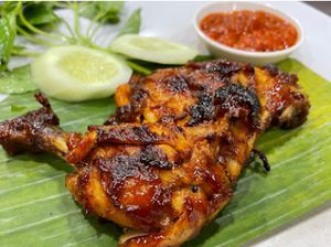 5 Ayam Bakar Rating Tinggi yang Enak Buat Makan Siang 5 Ayam Bakar Rating Tinggi yang Enak Buat Makan Siang