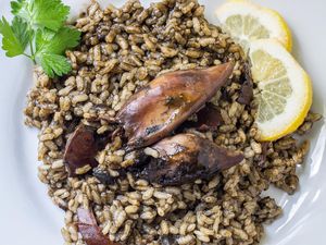 Resep Nasi Cumi Hitam yang Gurih Mantap, Cocok untuk Makan Siang