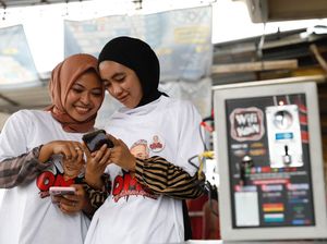 Relawan Ganjar Permudah Akses Internet Pedagang Pasar di Lampung