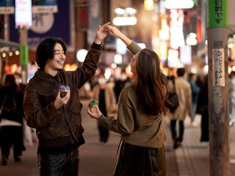 Sejumlah tanda gebetan naksir kita yang menunjukkan dirinya tengah jatuh cinta/freepik/freepik